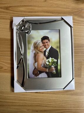 Silver Heart Accent Wedding Photo Frame - Elegant Home Accent